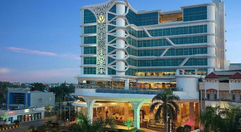 Golden Tulip Galaxy Hotel Banjarmasin Banjarmasin  Zewnętrze zdjęcie